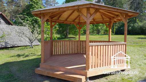 Šesťstranný drevený altánok — útulný záhradný altánok s podlahou a krytou strechou - garden gazebo pergola