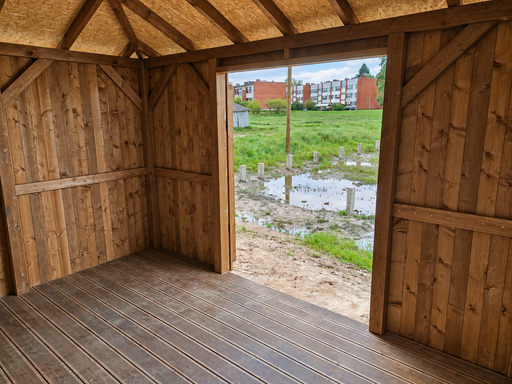 3 × 4,5 m zákazkový drevený záhradný domček s dvojitými dverami